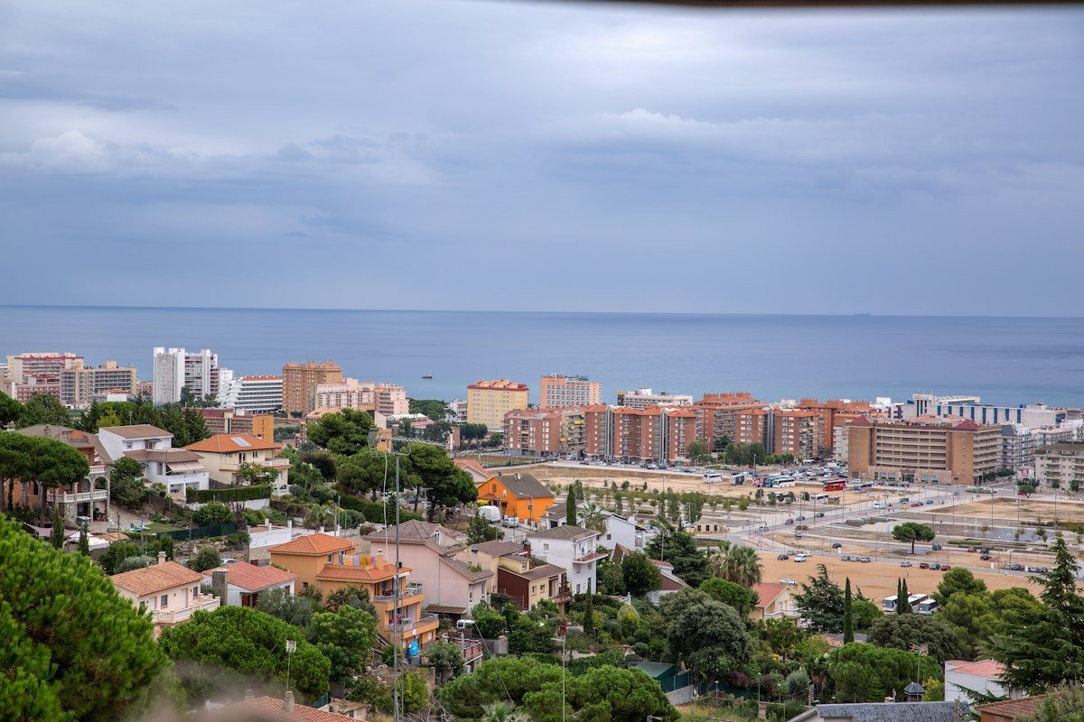 Vista aérea de la playa de Salou con sus hoteles